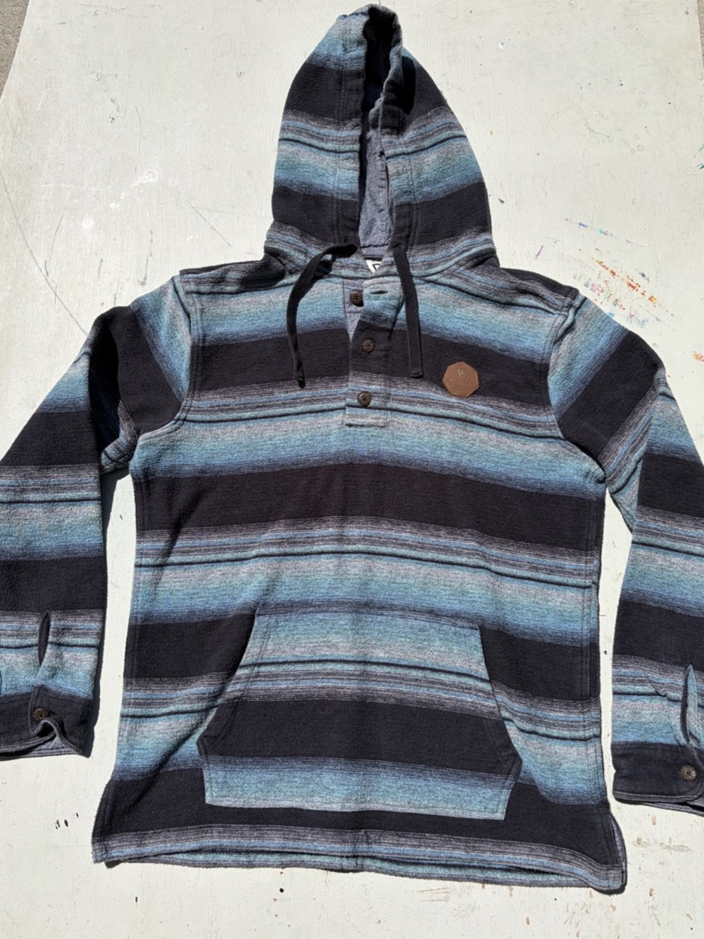 Men's Vissla Hoodie Multicolor L Pocket Logo Beach Outdoor Surf Skate Climb Bike